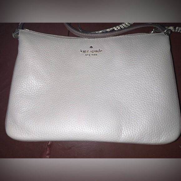 Kate Spade Leila Triple Gusset Crossbody EUC Pebbled Leather Snakeprint Mauve - Picture 3 of 10